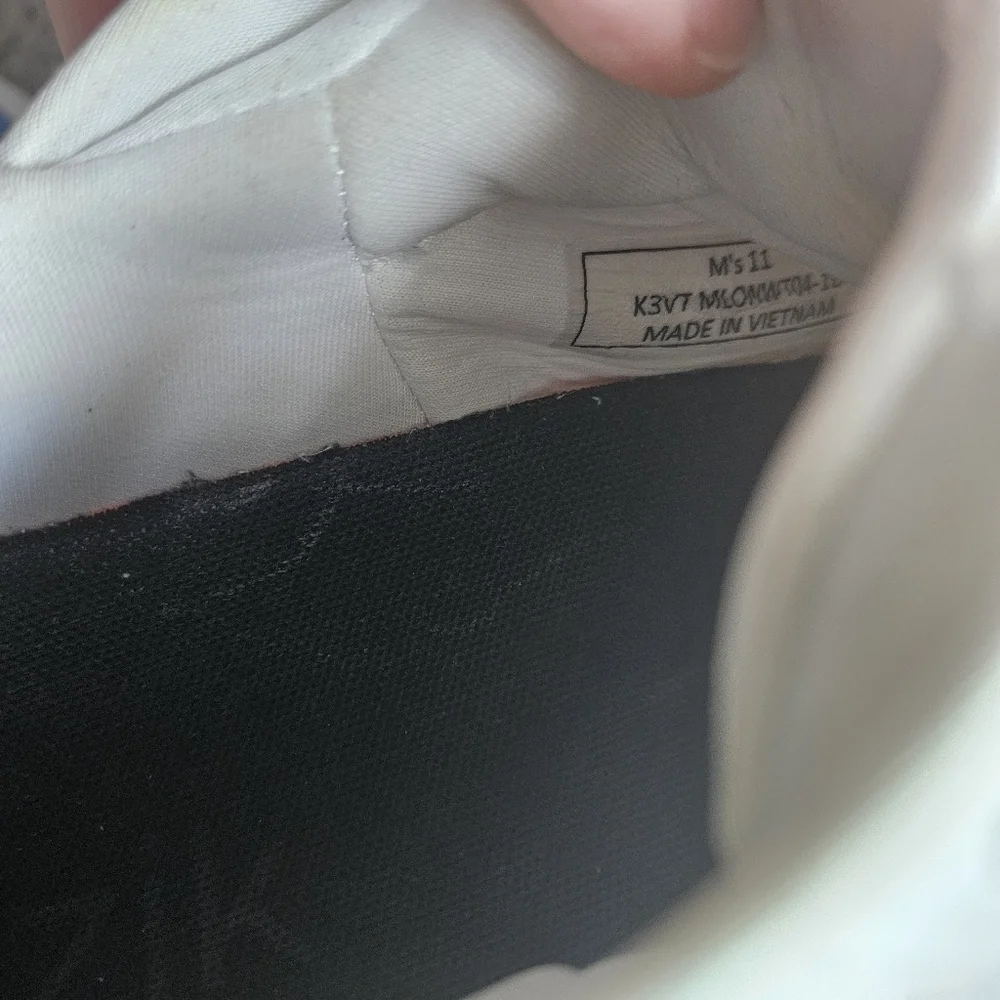 KIZIK Mens London White Knit  Athletic/Athleisure Sneakers Blue‎ Trim Size 11